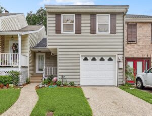 900 Old Metairie Drive